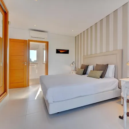 Holiday home Magnolia The Crest 3 Quartos, Piscina Tenis Almancil