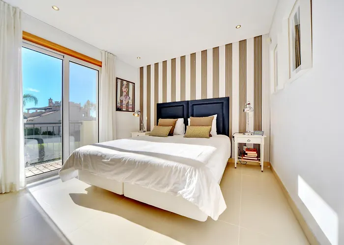 Magnolia The Crest 3 Quartos, Piscina Tenis Holiday home Almancil